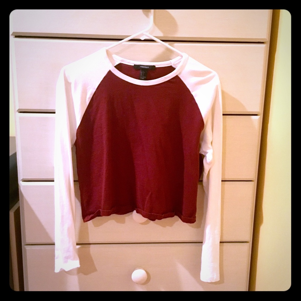 Long sleeved crop top